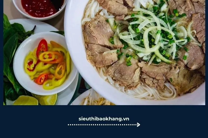 quán phở Sài Gòn Phở 2000